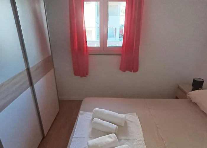 Peko Apartamento Pag Town