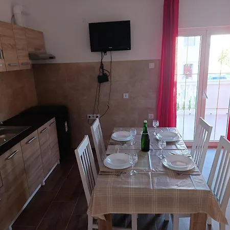 Peko Apartman *