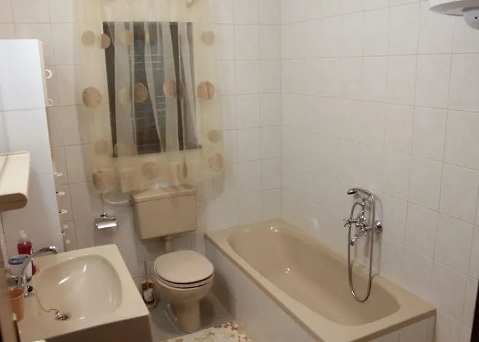 Apartment Peko Pag Town