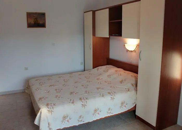 Peko Apartment Pag Town